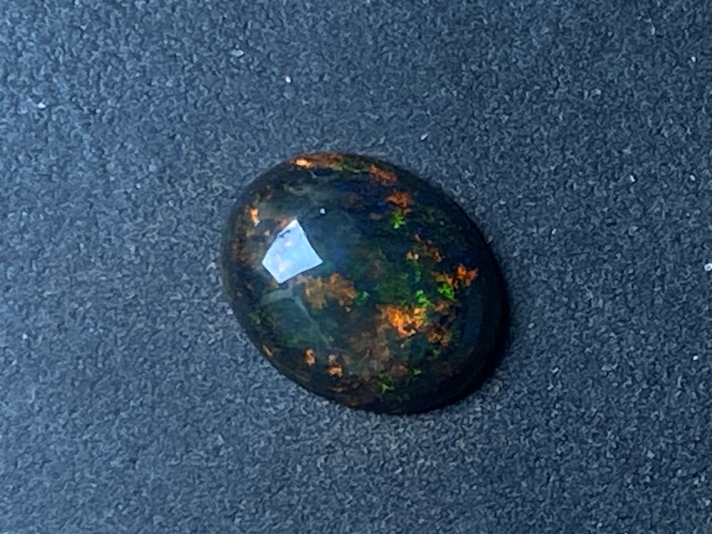 9.4 Carats, Australian Polished Black Boulder Matrix Stone, Full Colour Spectrum