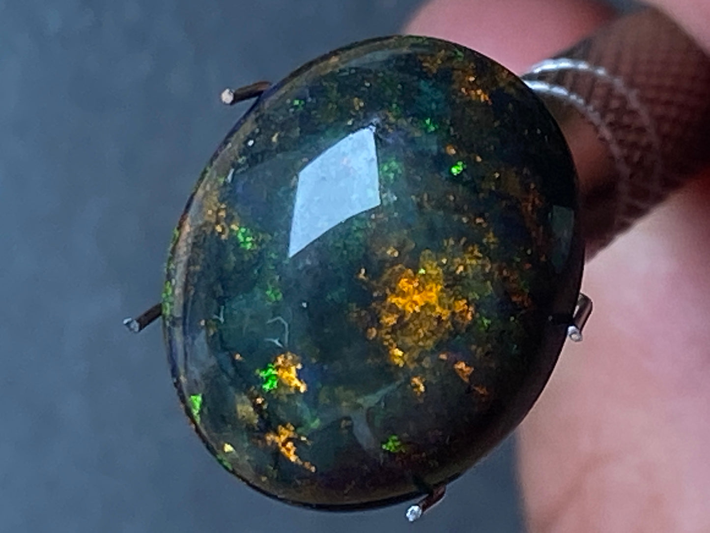 9.4 Carats, Australian Polished Black Boulder Matrix Stone, Full Colour Spectrum