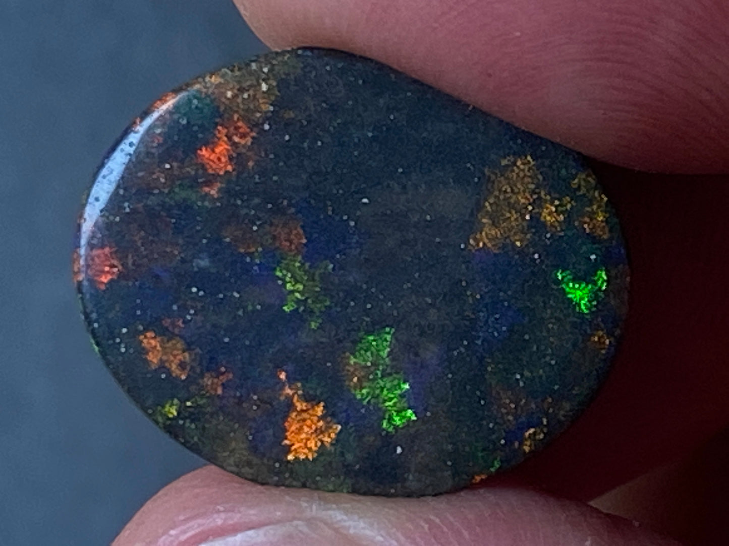 9.4 Carats, Australian Polished Black Boulder Matrix Stone, Full Colour Spectrum