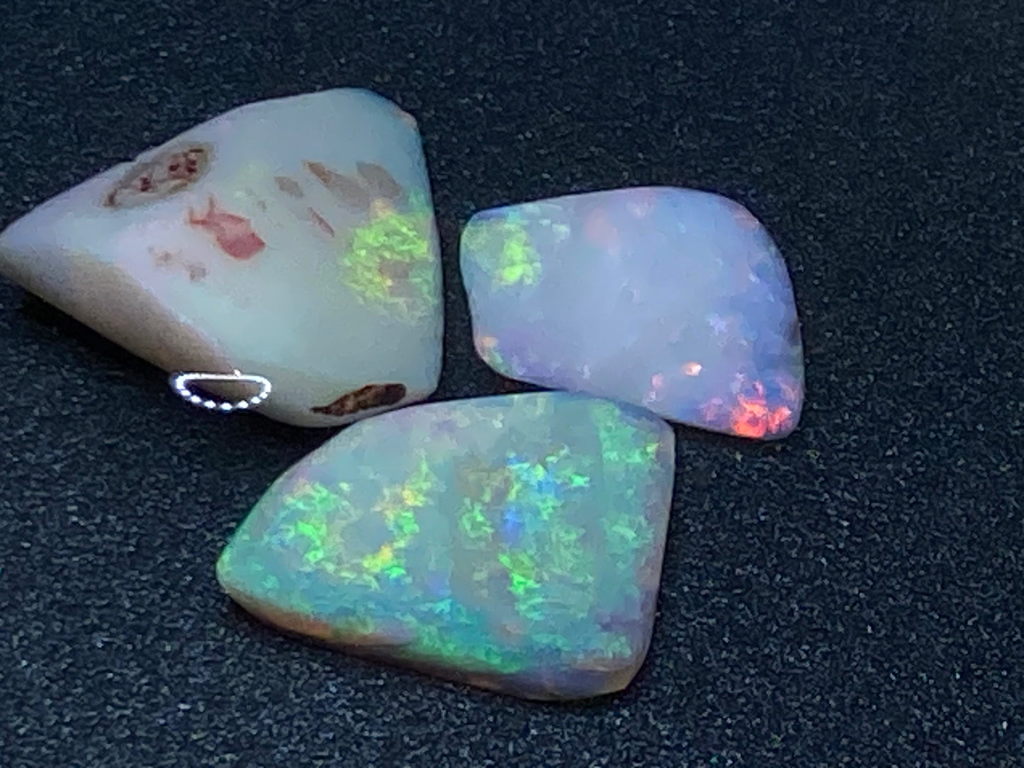 42 Cts Natural Australian Opal Shell Parcel, In The Rough, Coober Pedy