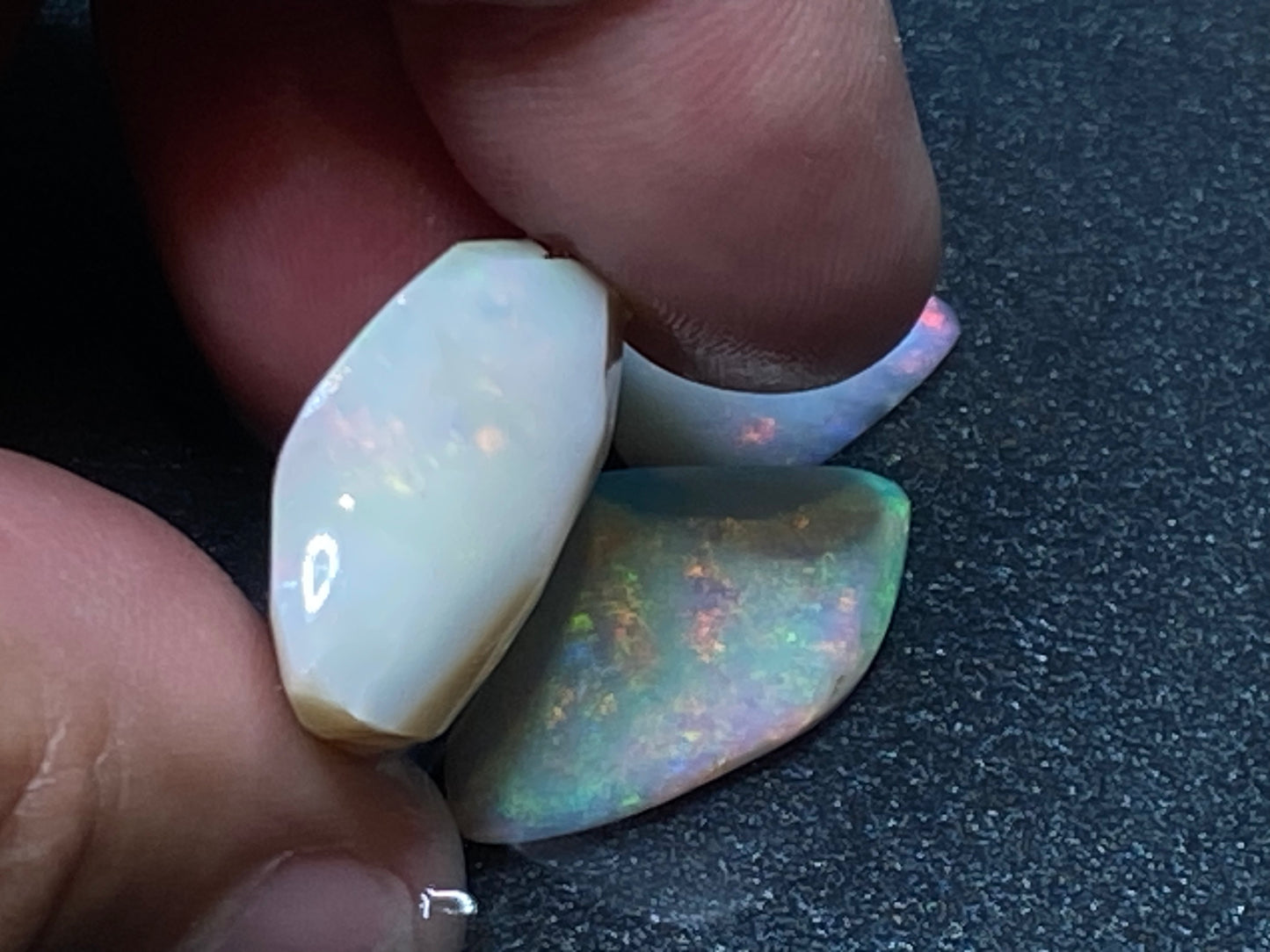 42 Cts Natural Australian Opal Shell Parcel, In The Rough, Coober Pedy