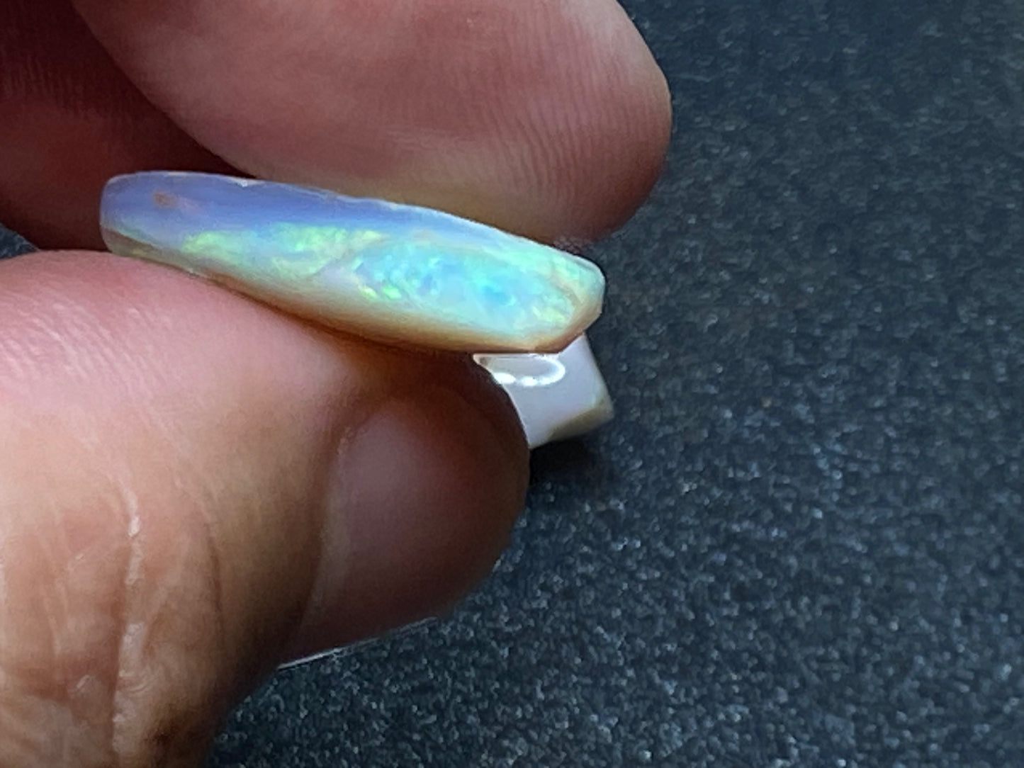 42 Cts Natural Australian Opal Shell Parcel, In The Rough, Coober Pedy