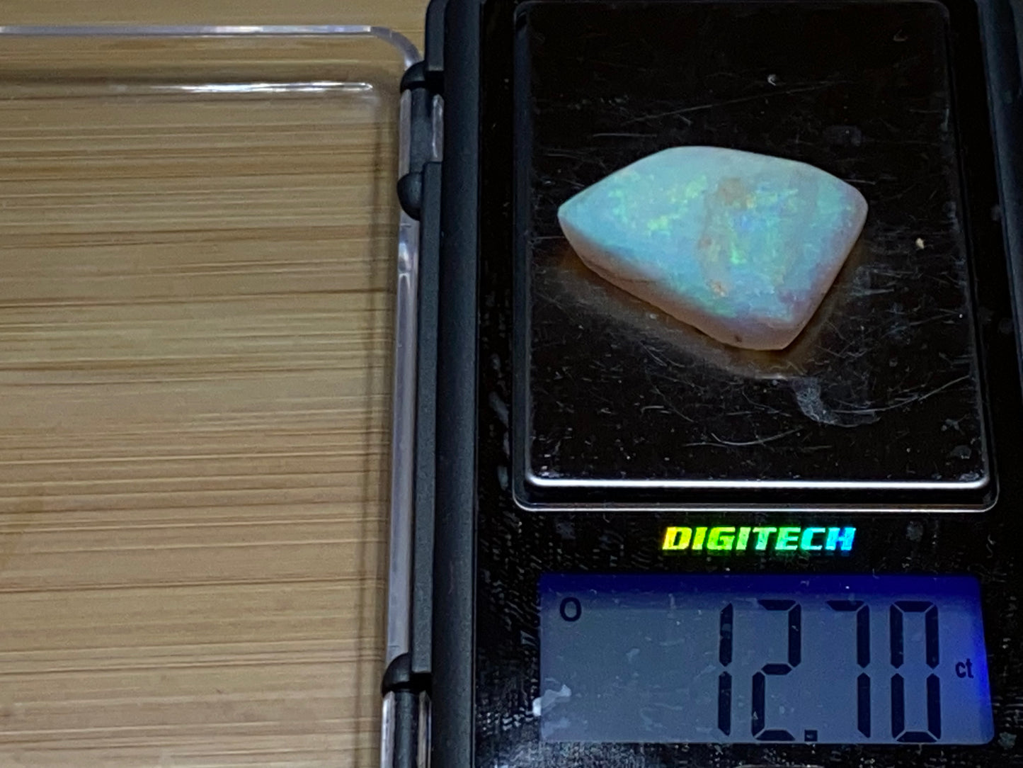 42 Cts Natural Australian Opal Shell Parcel, In The Rough, Coober Pedy