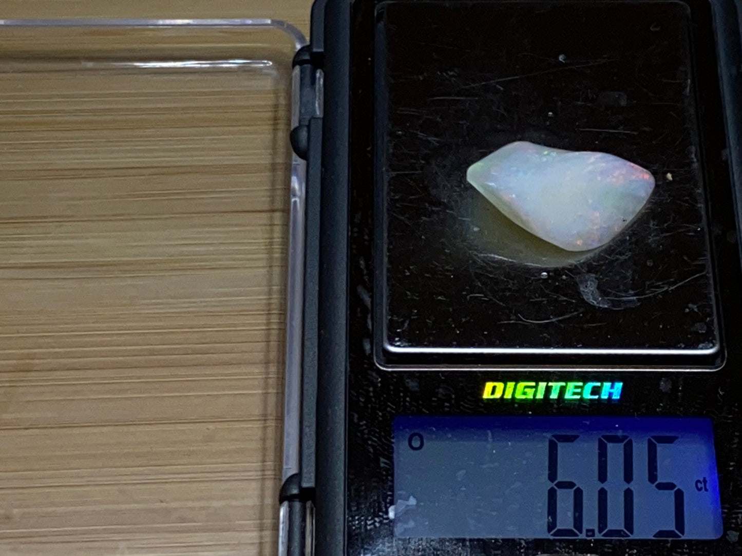 42 Cts Natural Australian Opal Shell Parcel, In The Rough, Coober Pedy