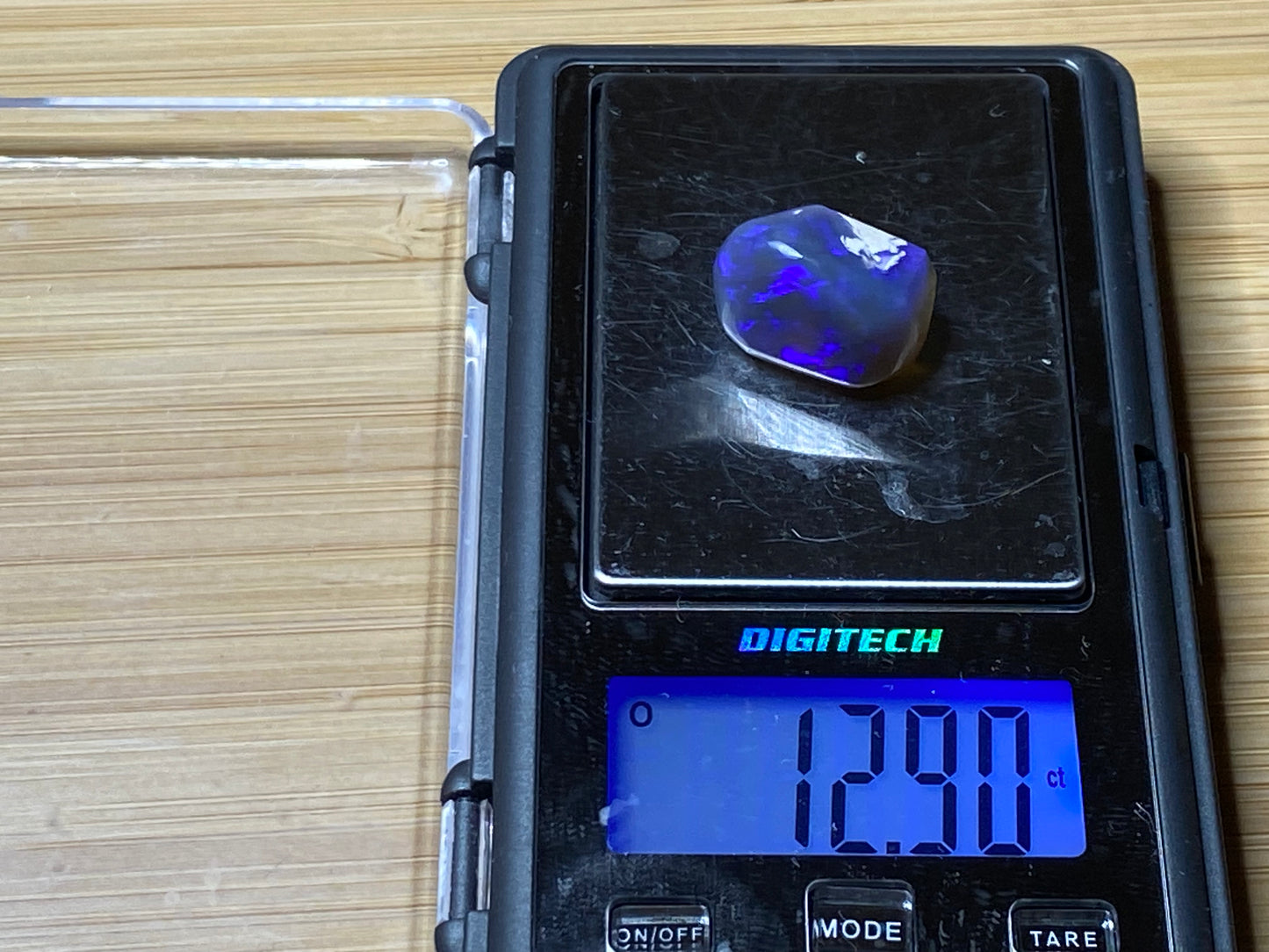 32 克拉天然澳大利亚蛋白石包裹,黑水晶诺比斯,闪电山脊