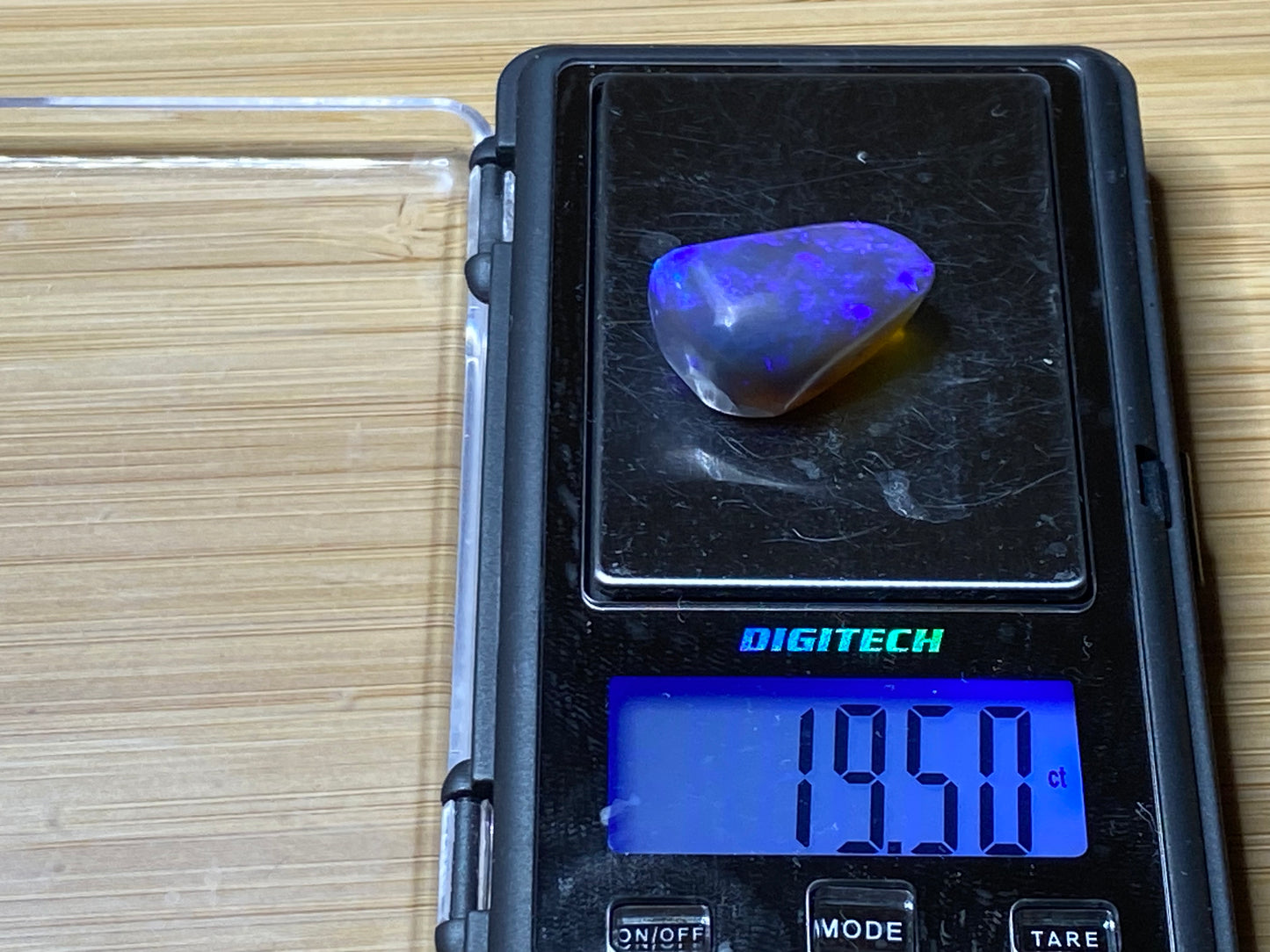 32 克拉天然澳大利亚蛋白石包裹,黑水晶诺比斯,闪电山脊