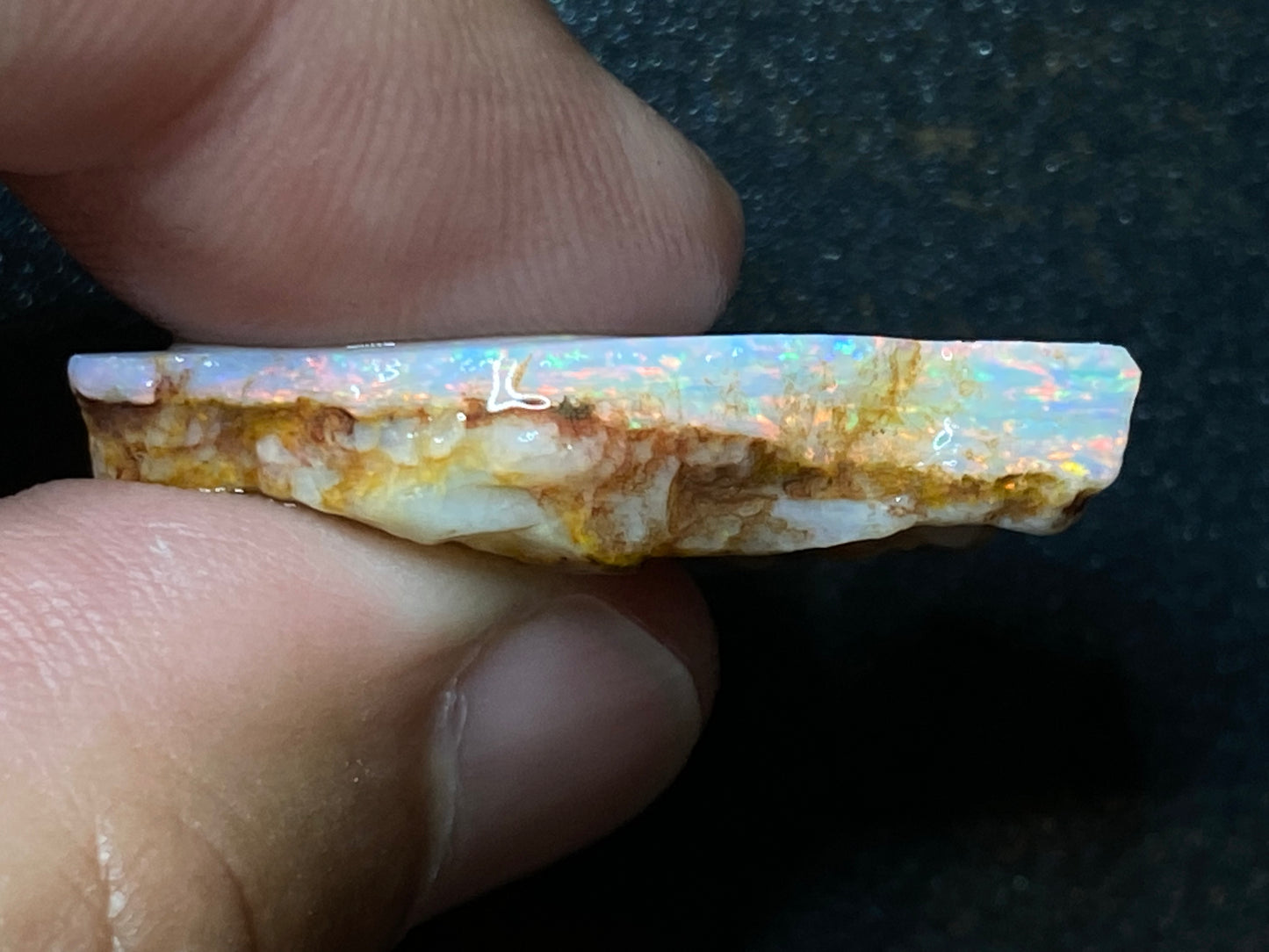 28 克拉天然澳大利亚蛋白石,AAA 库伯佩迪水晶宝石原石