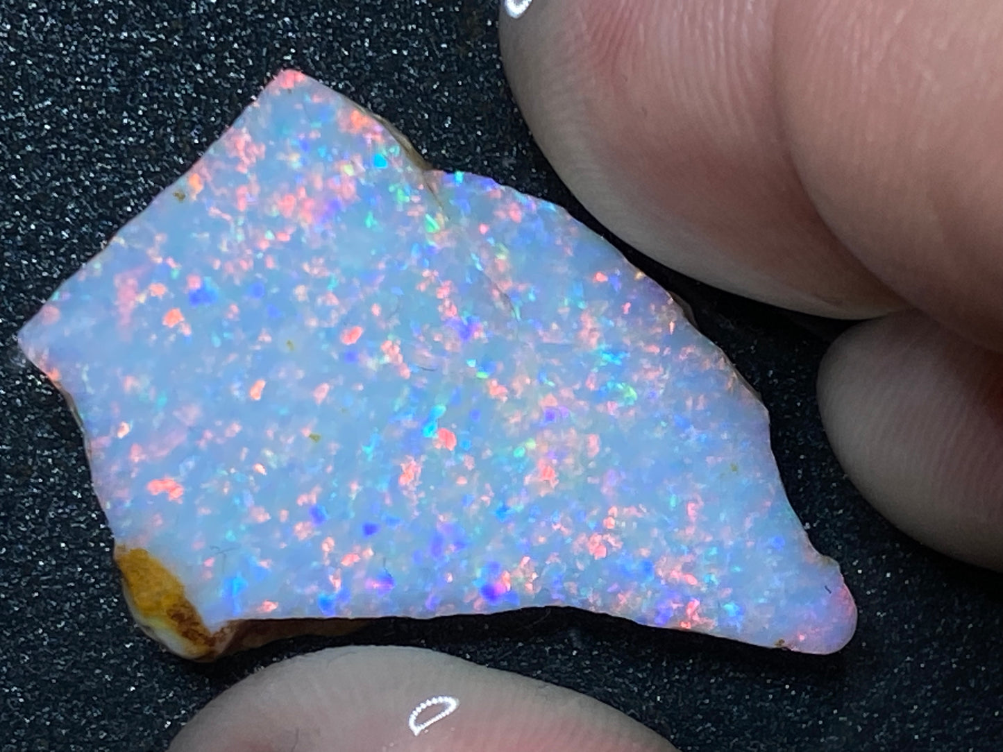 28 克拉天然澳大利亚蛋白石,AAA 库伯佩迪水晶宝石原石