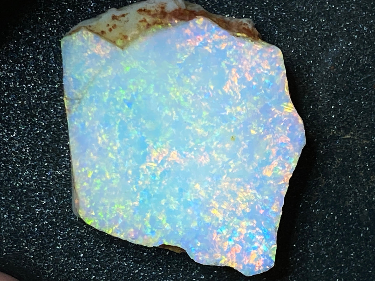 55 克拉天然澳大利亚水晶蛋白石,库伯佩迪原石/磨砂,AAA 品质。