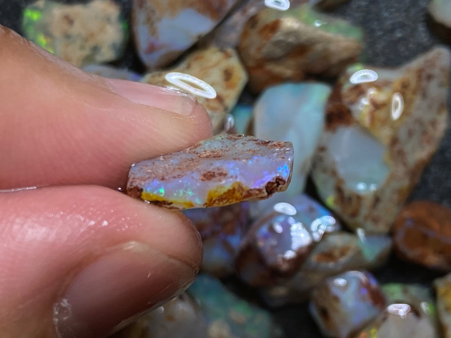 1oz Natural Australian Opal Stone Parcel, Lambina In The Rough, Small Bright Stones
