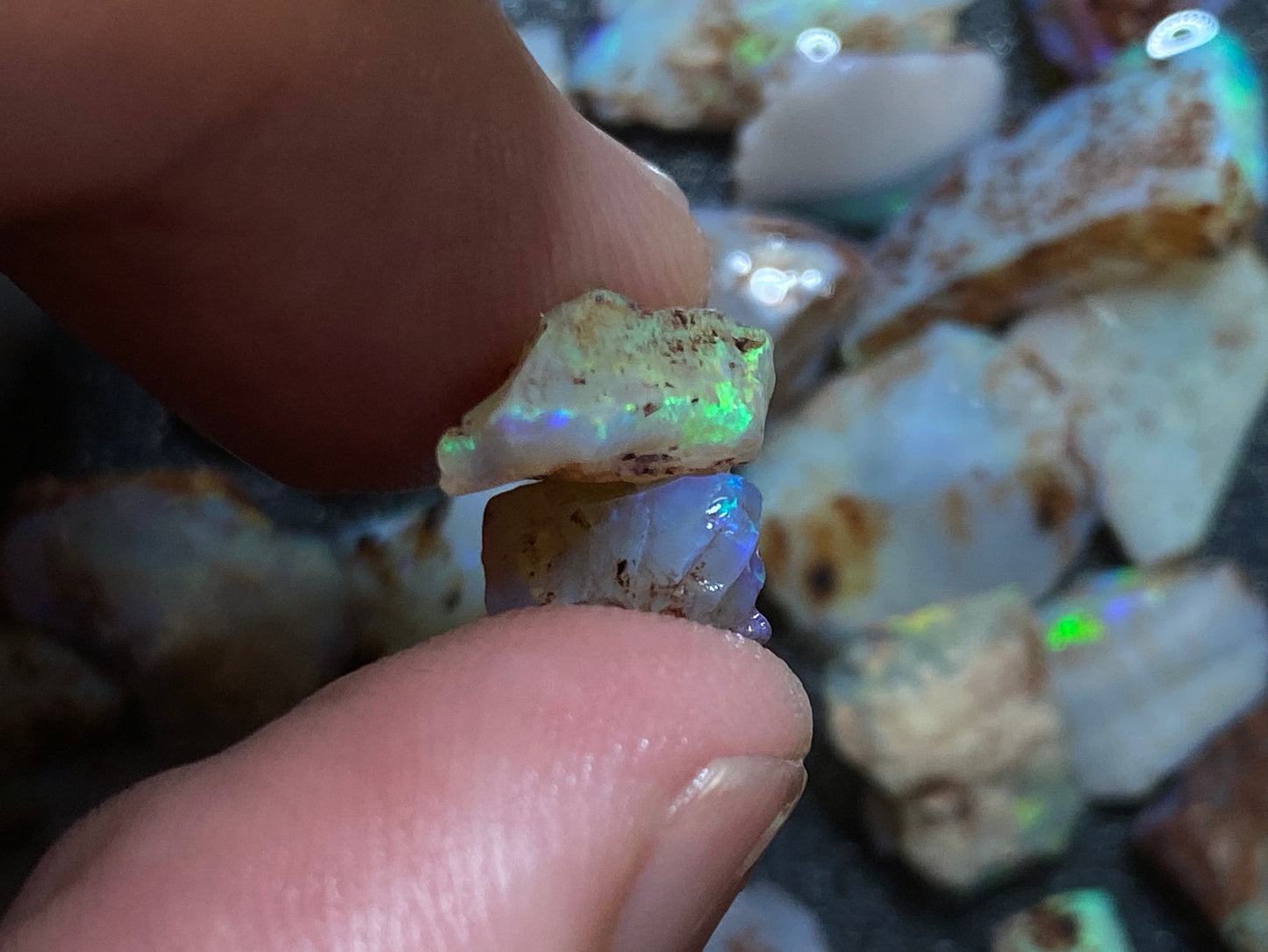 1oz Natural Australian Opal Stone Parcel, Lambina In The Rough, Small Bright Stones