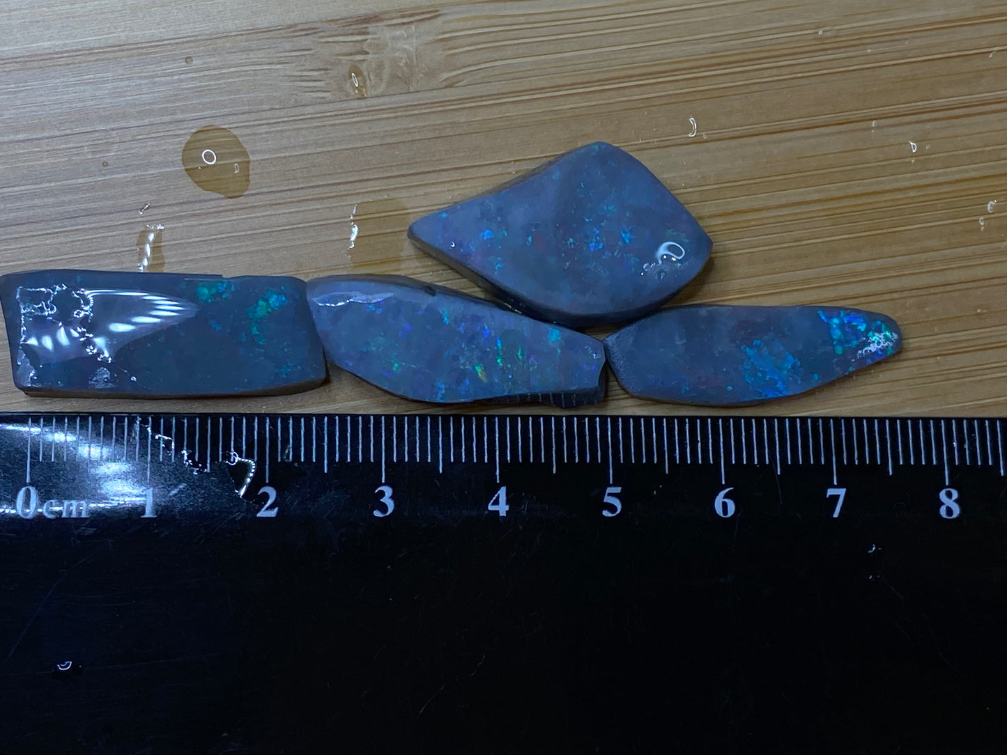48 克拉,天然澳大利亚蛋白石包裹,Mintabi 4 块,全彩虹色