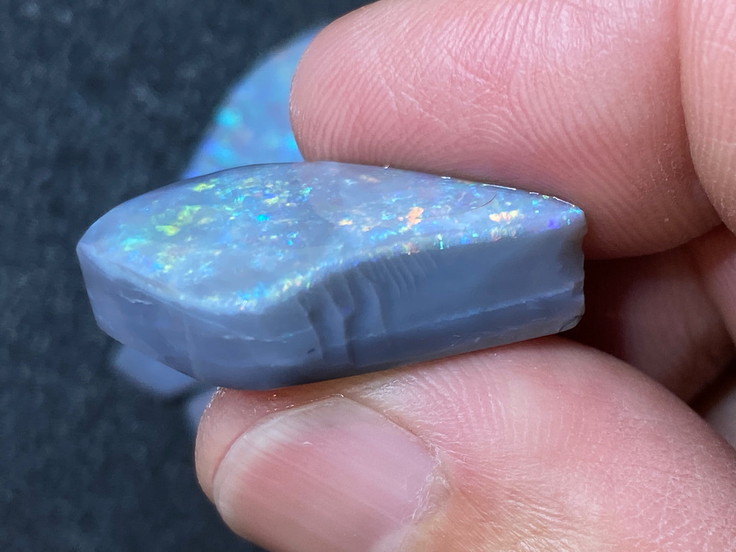 48 克拉,天然澳大利亚蛋白石包裹,Mintabi 4 块,全彩虹色