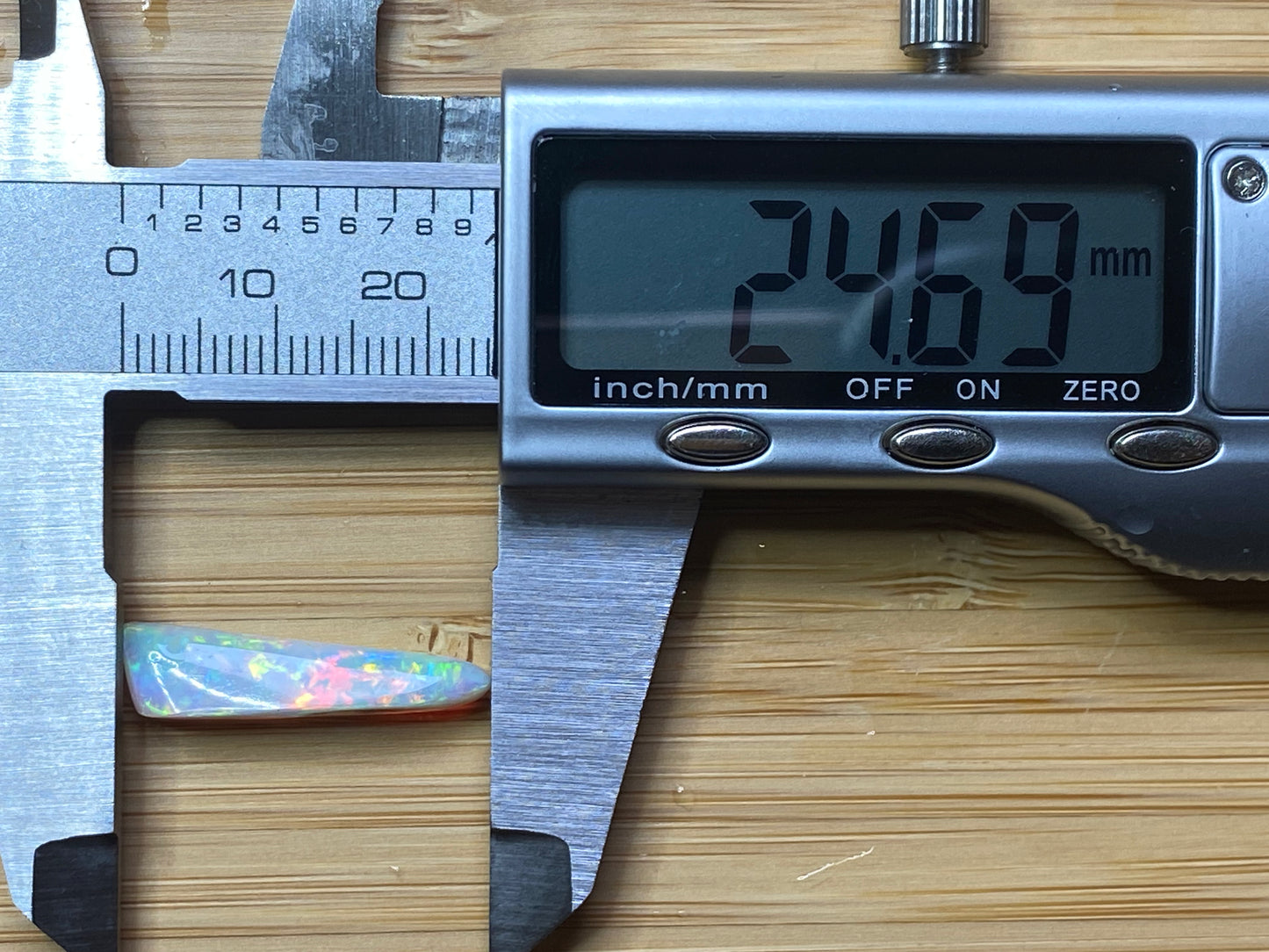 5.5 克拉天然澳大利亚水晶蛋白石,AAA 级库伯佩迪磨砂膏,全光谱