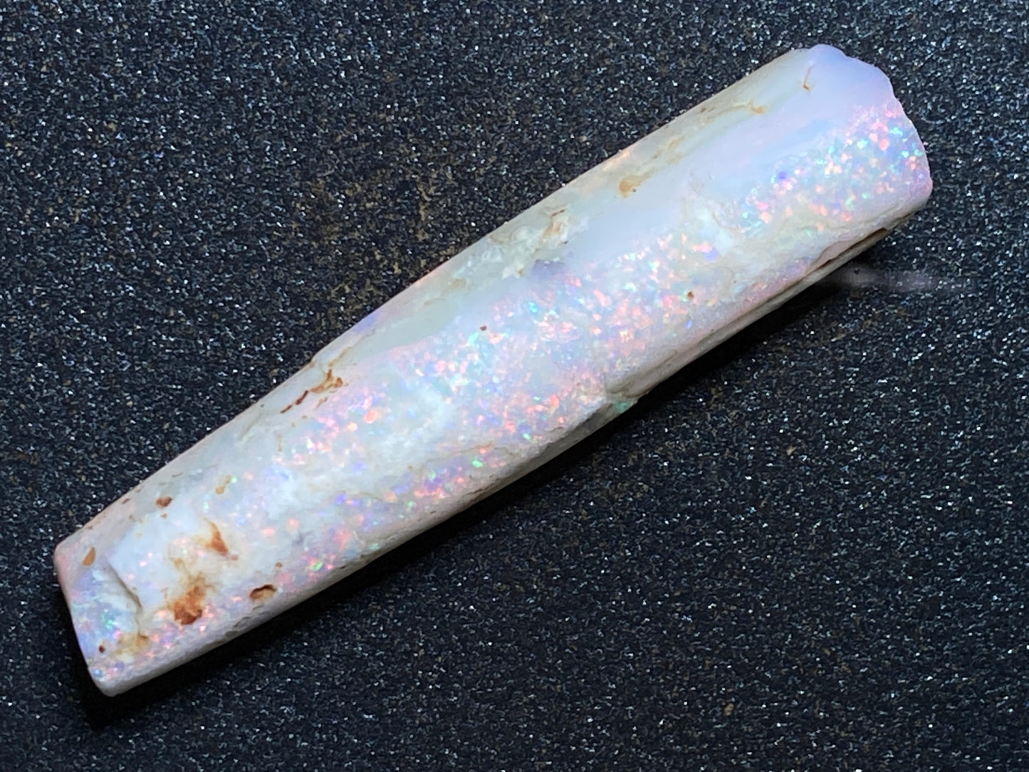 41 克拉澳大利亚天然蛋白石箭石,未经加工,非常壮观
