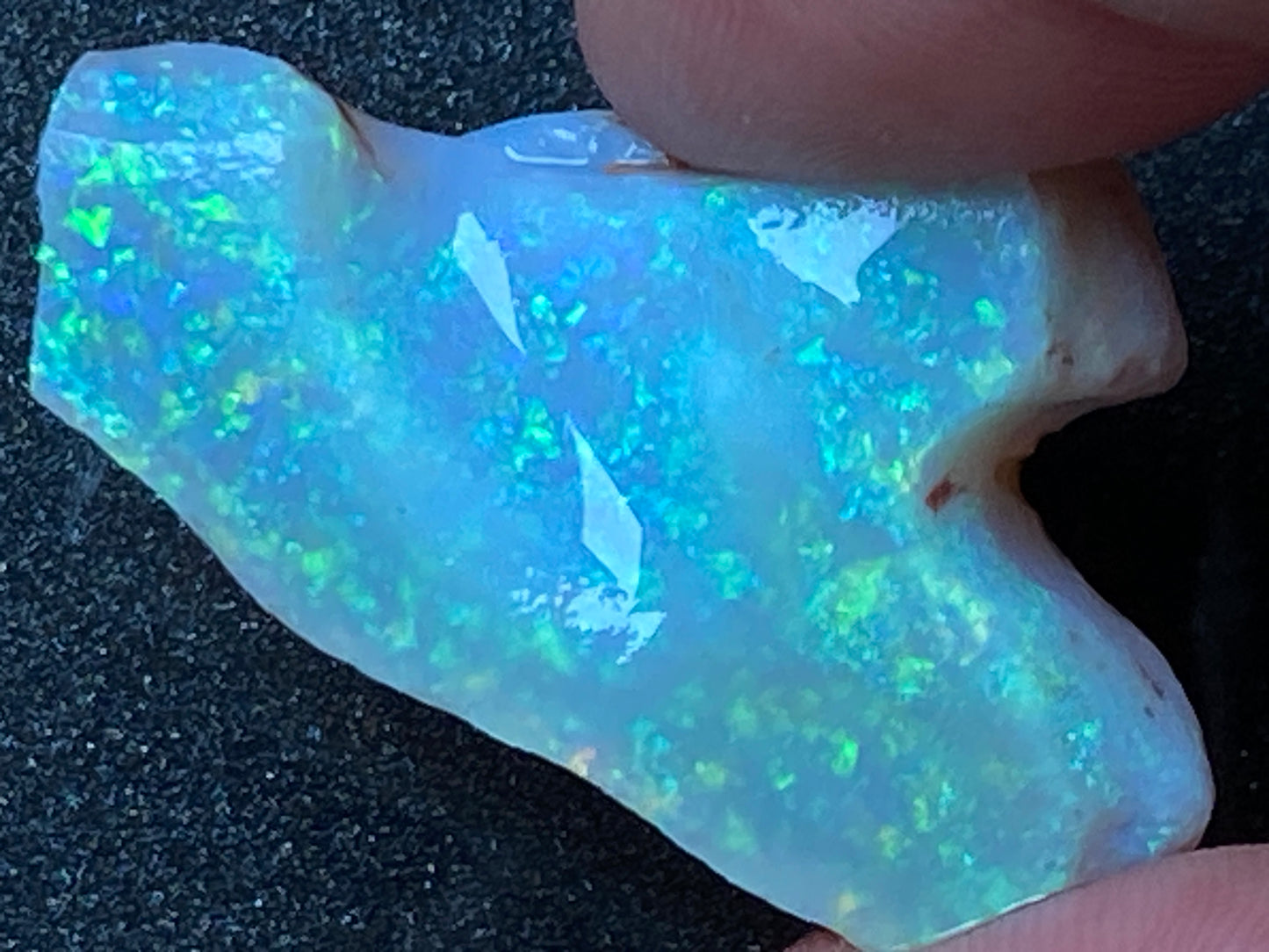 40 Cts, Natural Australian Crystal Opal, Coober Pedy In The Rough, AAA Grade