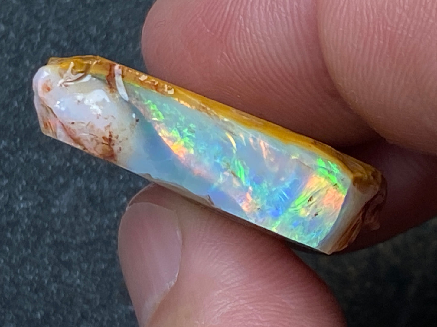37 Cts, Natural Australian Crystal Opal, Coober Pedy In The Rough, AAA Grade