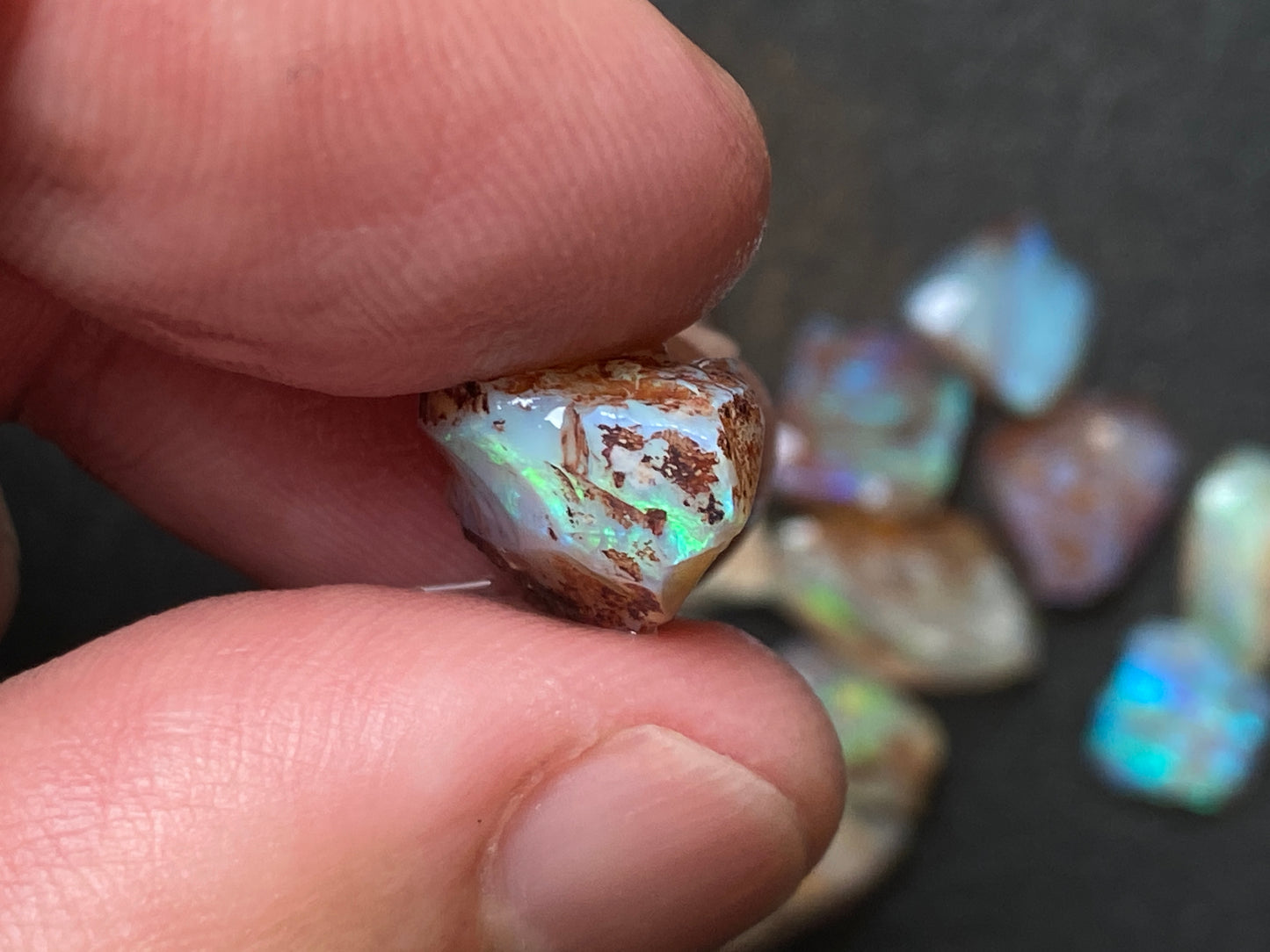 0.5oz Natural Australian Dark Crystal Opal, Small Lambina Stones In The Rough