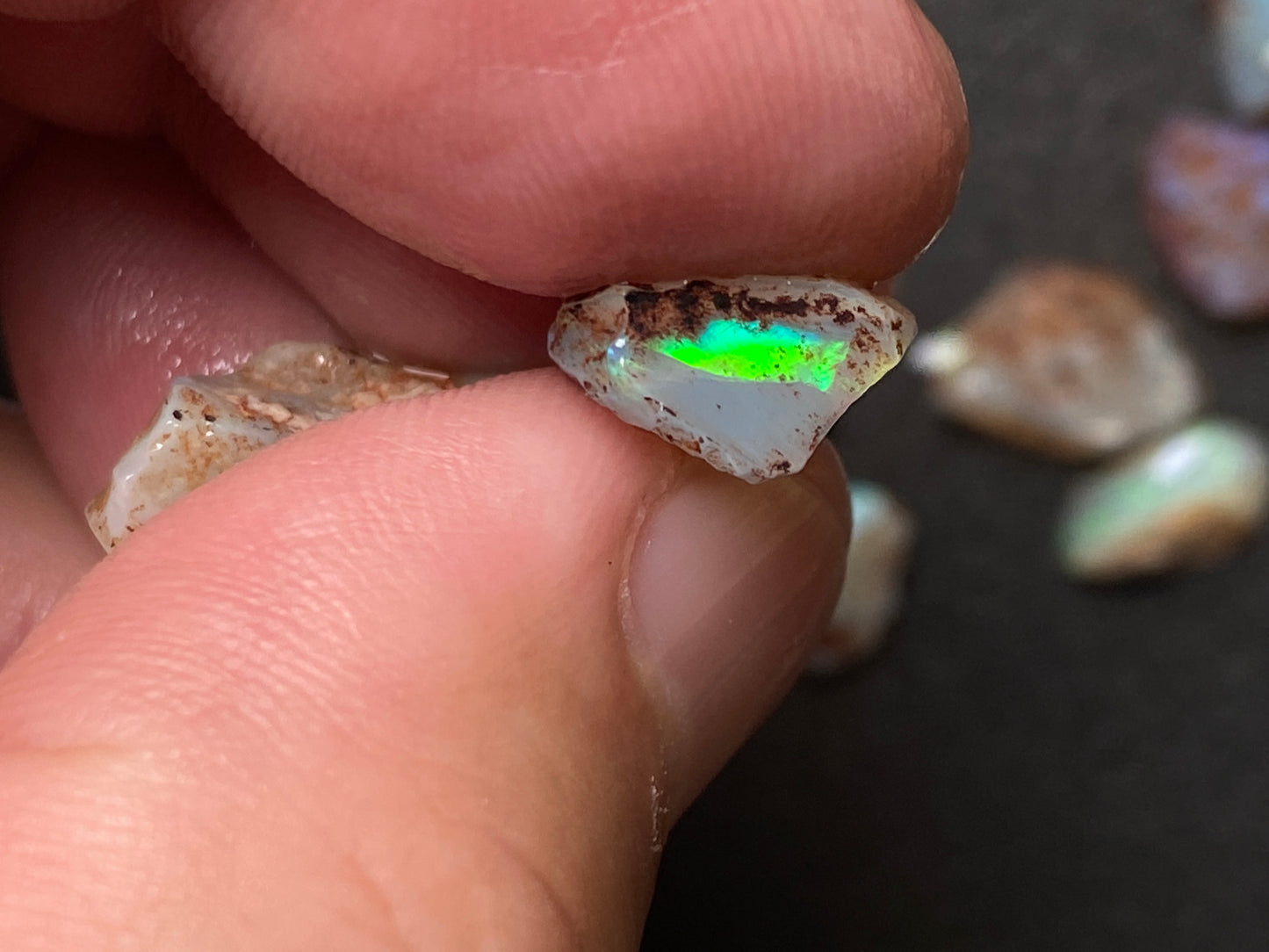 0.5oz Natural Australian Dark Crystal Opal, Small Lambina Stones In The Rough