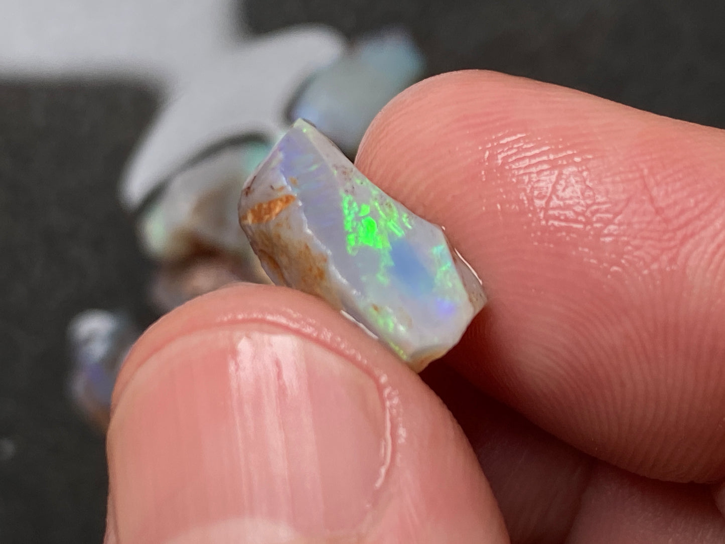 0.5oz Natural Australian Dark Crystal Opal, Small Lambina Stones In The Rough