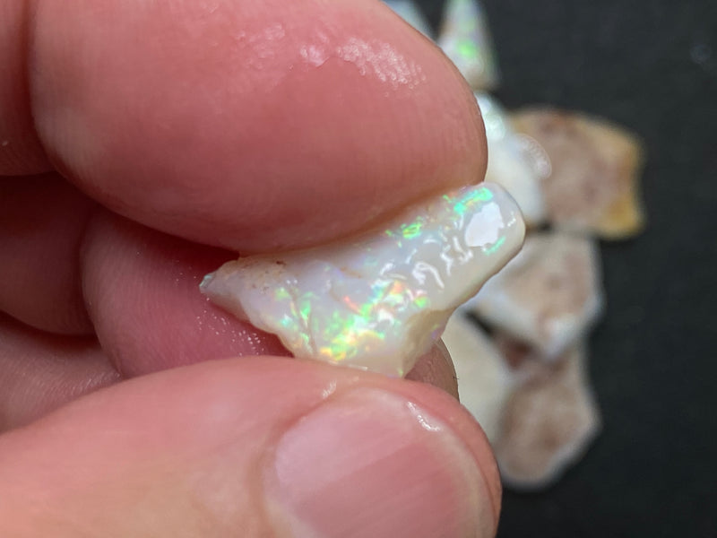 100 Cts Natural Australian White Opal Parcel, Small Stones, Coober Pedy In The Rough