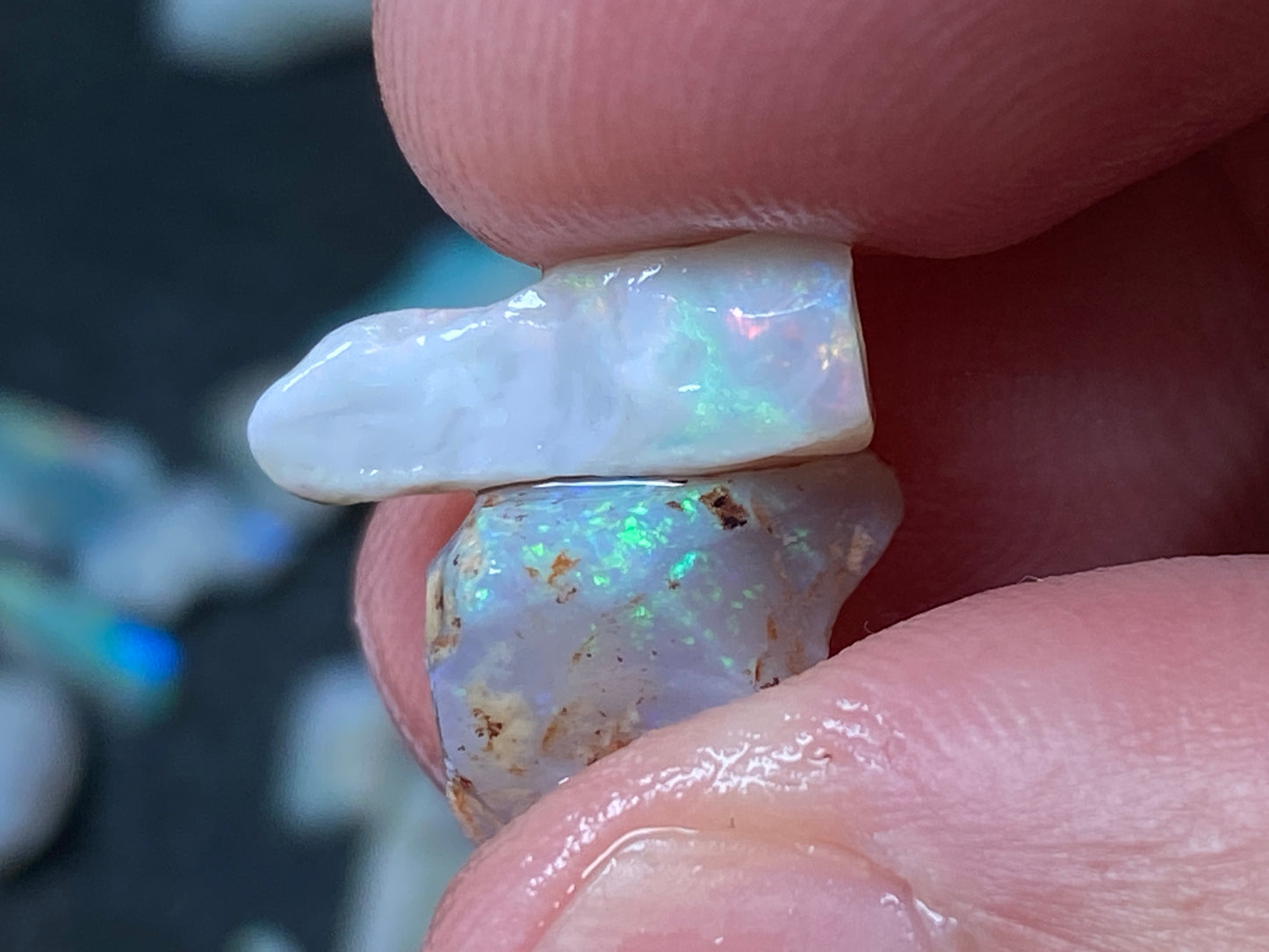 1 oz Australian Opal Parcel, Mintabi Very Small Stones And Chips. In The Rough.