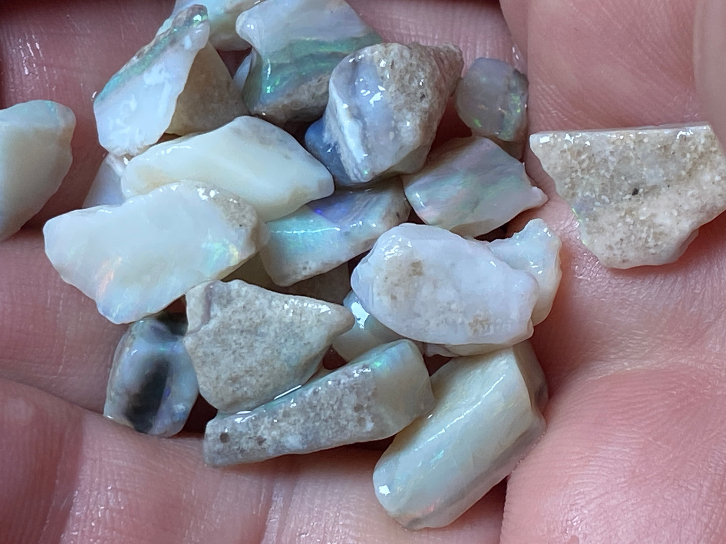 1 oz Australian Opal Parcel, Mintabi Very Small Stones And Chips. In The Rough.