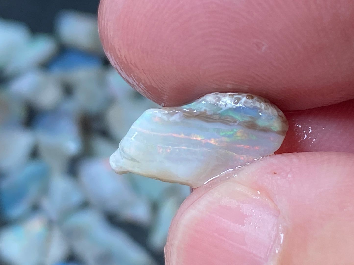 1 oz Australian Opal Parcel, Mintabi Very Small Stones And Chips. In The Rough.