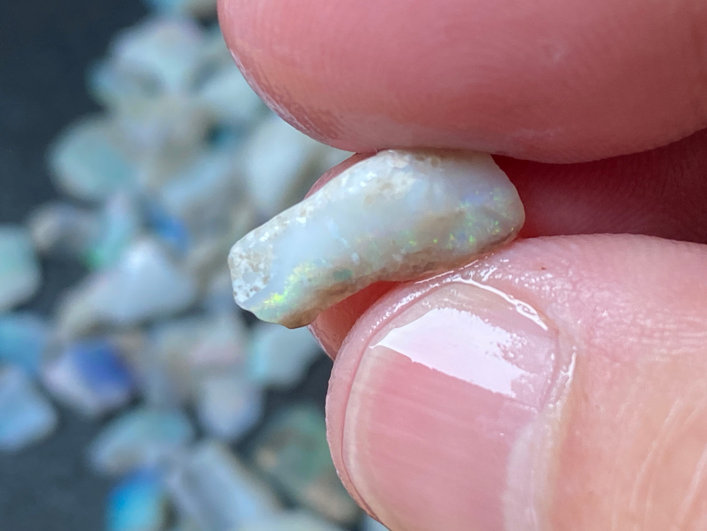 1 oz Australian Opal Parcel, Mintabi Very Small Stones And Chips. In The Rough.