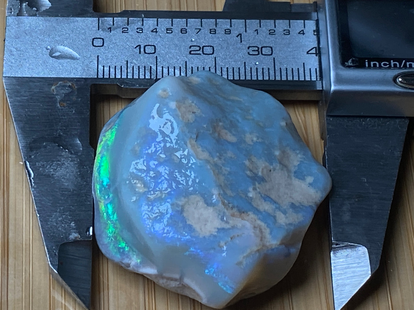 0.9oz (130ct) Natural Australian Opal Stone, Coober Pedy In The Rough, Grey Base, Amazing Colour Bar