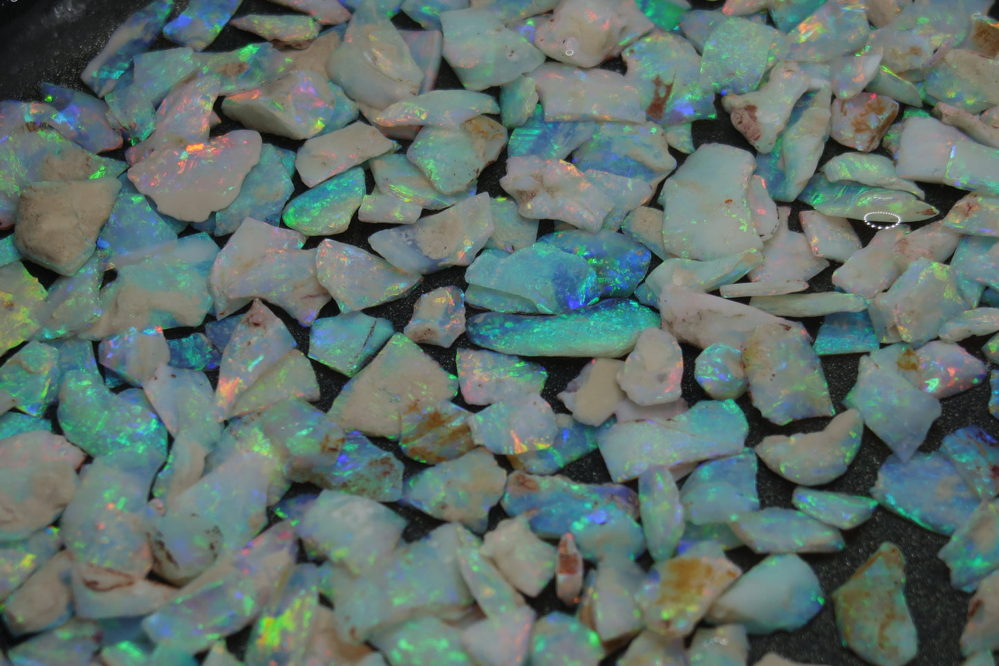 1OZ Natural Australian Opal Inlay Parcel, Grade 1, B5 Vivid Colors. Greens, Blues, Reds. - Australian Opal Store