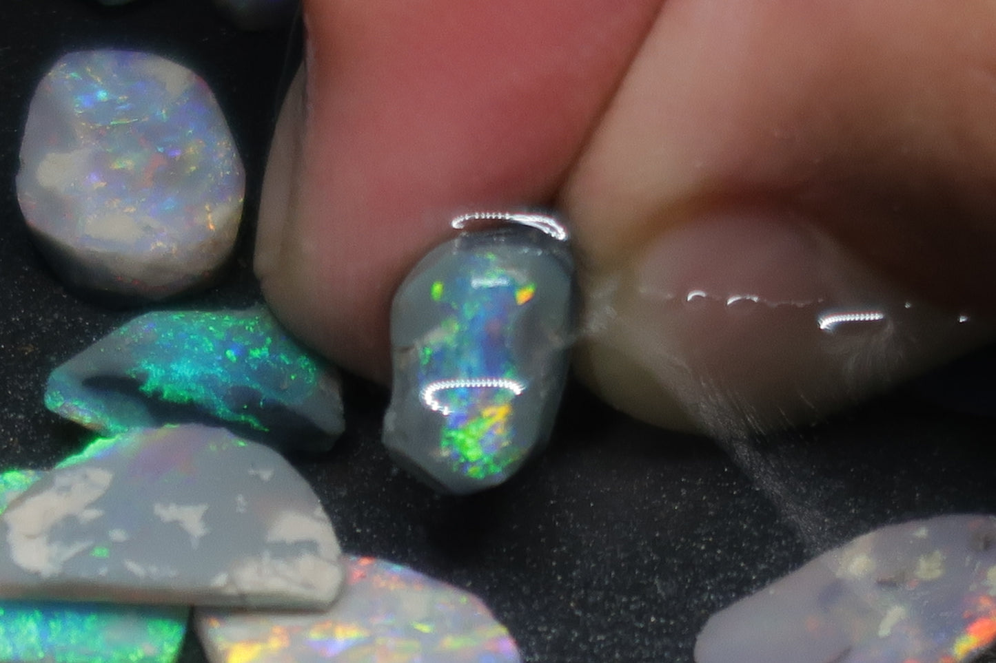 38cts Natural Australian Opal Rubs Parcel, 17 Small Stones, Bright, Black Lightning Ridge - Australian Opal Store