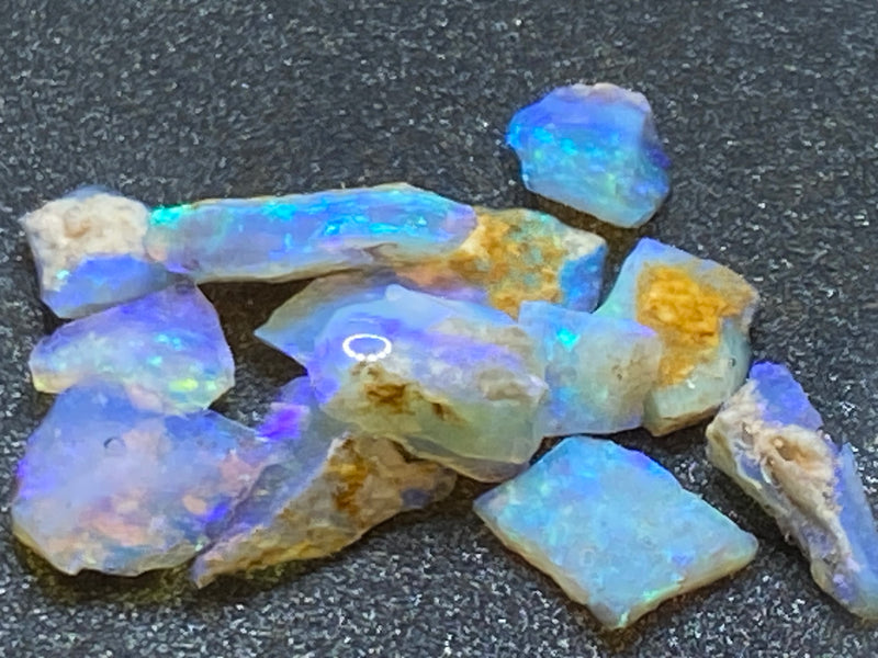 23 克拉天然澳大利亚水晶蛋白石包裹，小宝石，库伯佩迪原石