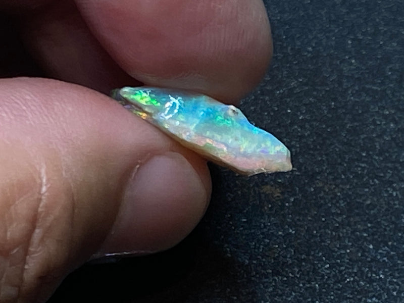 7.8 Cts Natural Australian Crystal Opal Stone, In The Rough, AAA Quality, Coober Pedy