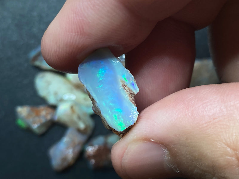 120 Cts Natural Australian Opal Parcel, 17 Small To Medium Stones, Lambina In The Rough, Bright