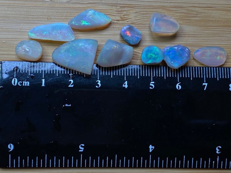 28cts Natural Australian Opal Parcel, 10 Lambina and Coober Pedy Crystal Rubs.