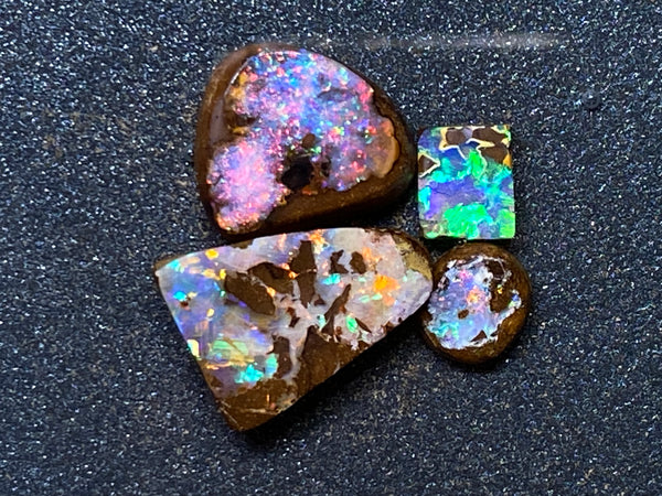 23 CTS 天然澳大利亚蛋白石包裹，博尔德蛋白石 4 次磨擦，色彩绚丽