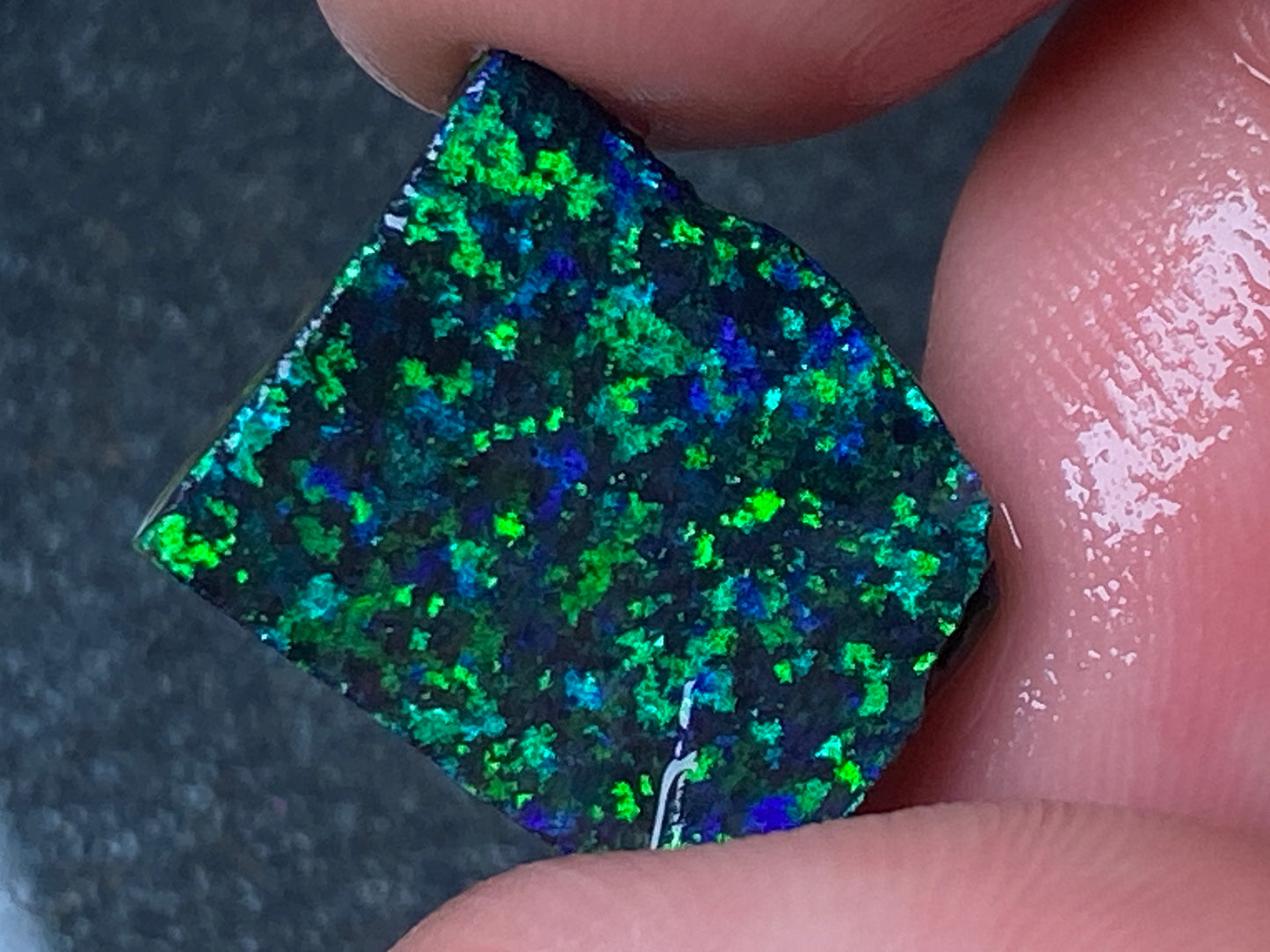 13 Carats, Andamooka Black Matrix Opal, In The Rough, AAA Quality, Double Sided B5 Brightness