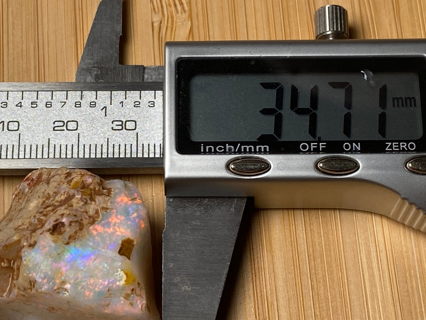 0.5oz, 75Cts, Coober Pedy Brilliant Crystal Opal Stone, AAA Quality, In The Rough, One Of The Best I Have Ever Seen.