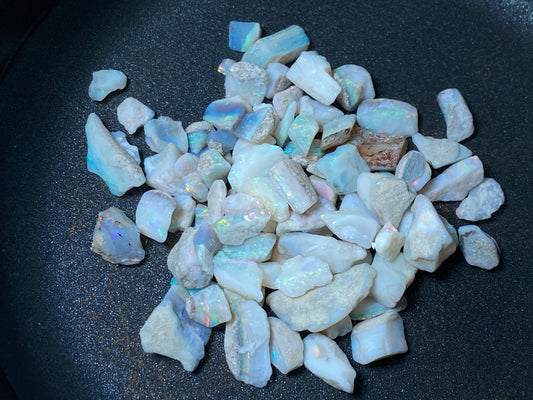 1 oz Australian Opal Parcel, Mintabi Very Small Stones And Chips. In The Rough.