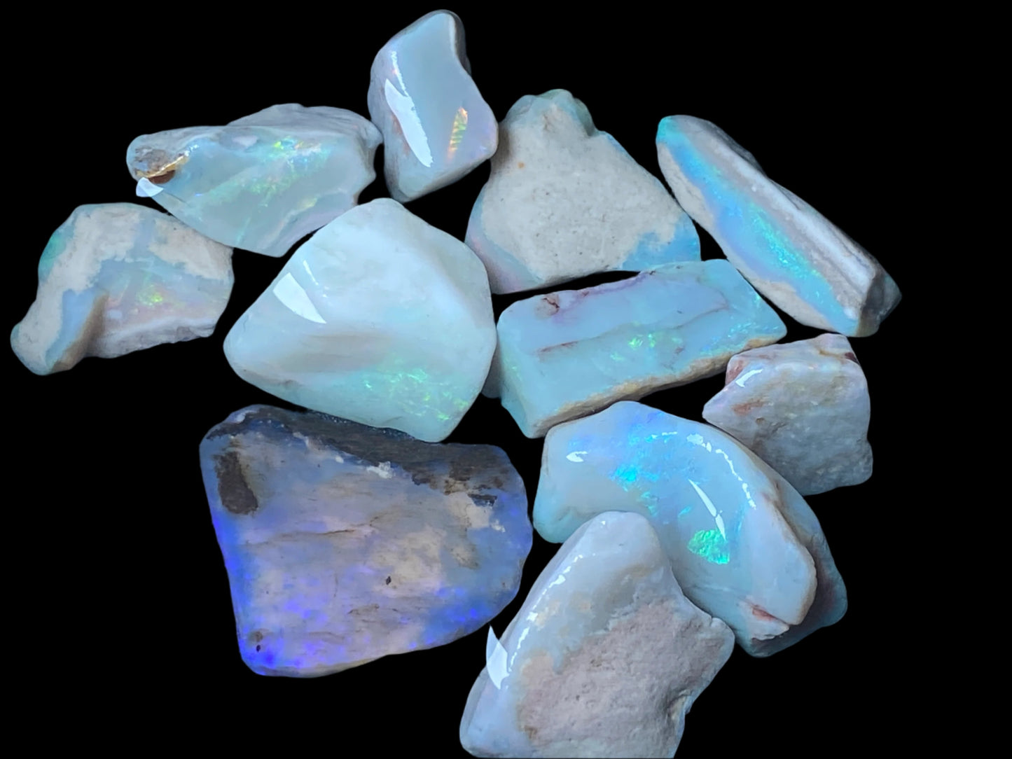 1oz Natural Australian Opal Parcel, Dark Base and Crystal Coober Pedy in The Rough