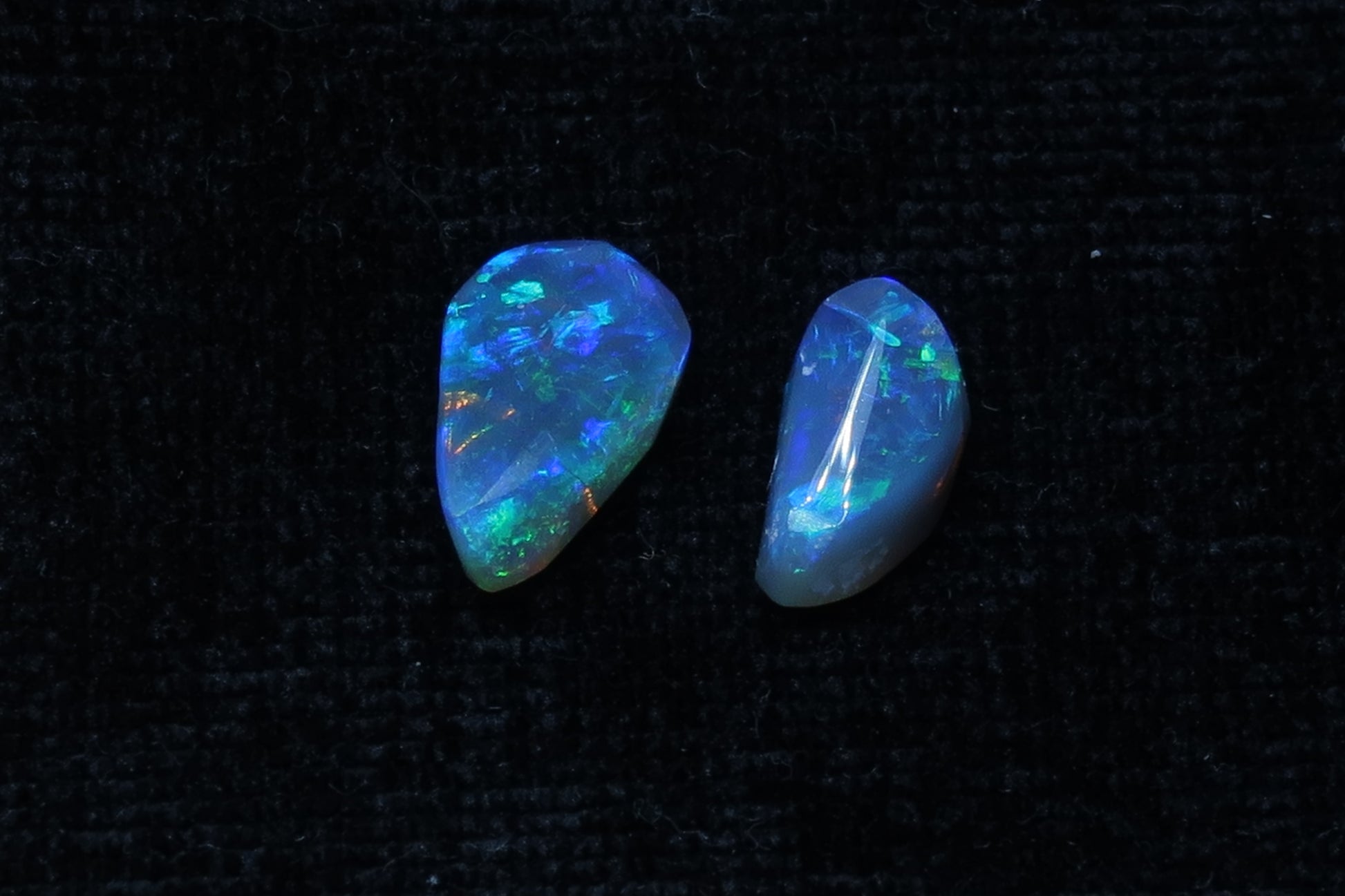 4.25 Cts Australian Polished Black Opals, 2 Stone Parcel, From Lightning Ridge - Australian Opal Store