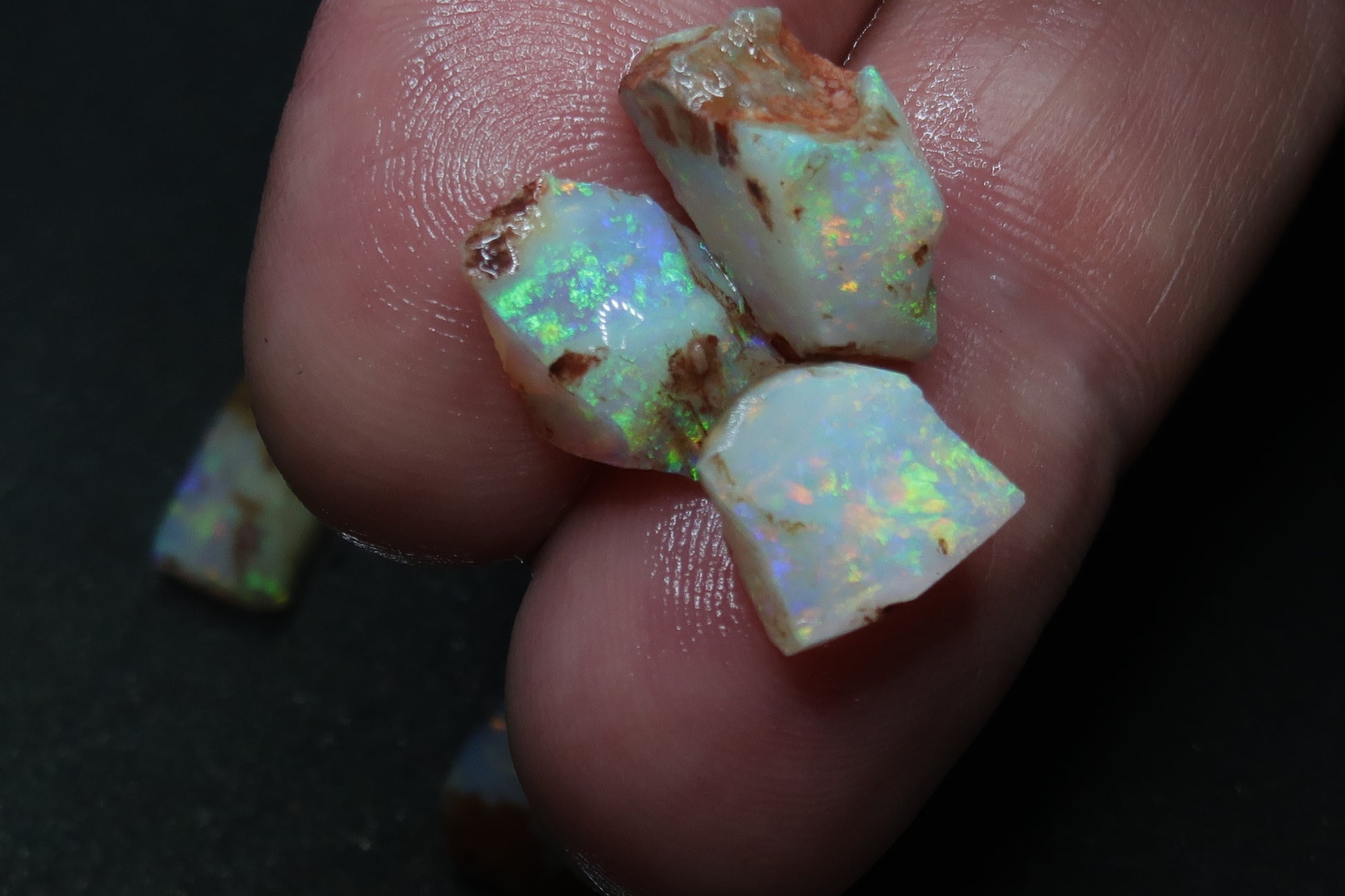 0.2oz, 30Cts Coober Pedy White Opal Parcel, 6 Stones, A Grade, Shaped In The Rough, Brilliant Colors Greens,Blues and Reds. - Australian Opal Store