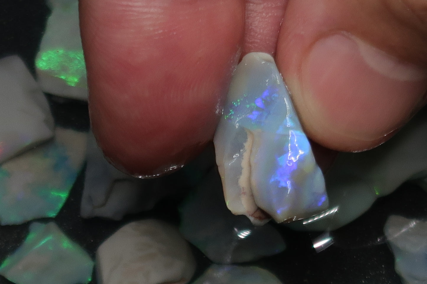 1oz Natural Australian Opal Parcel, Lightning Ridge, In The Rough, Small Bright Stones.