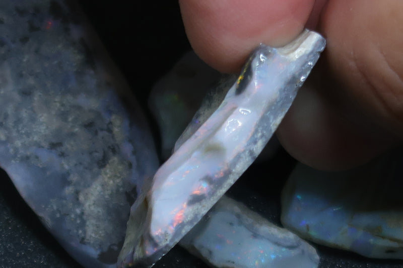 1oz Natural Australian Opal Parcel, 6 Stones Dark Mintabi Mixed With Couple Of Others.
